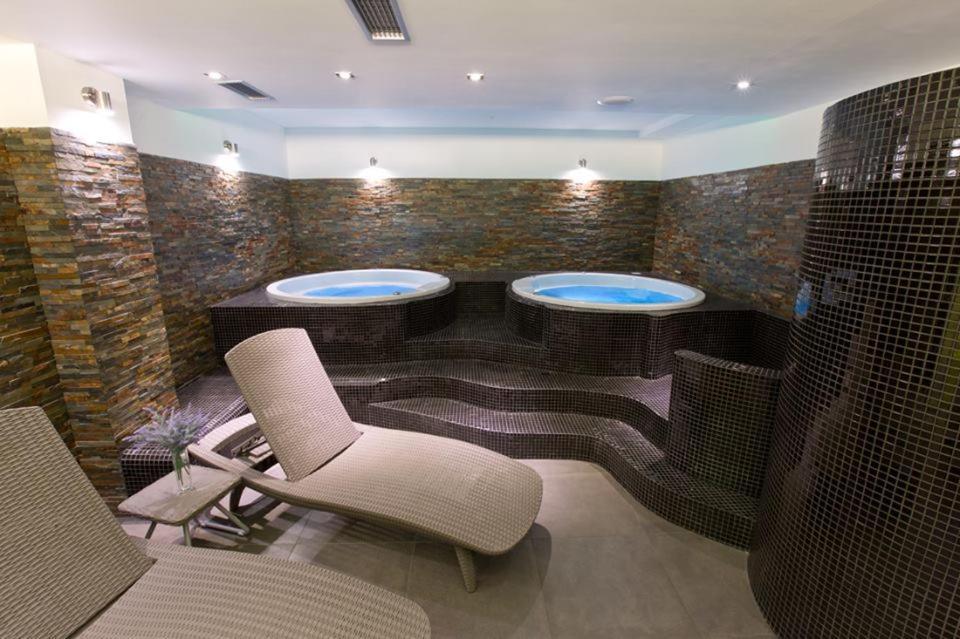 Restauracia Gol Hotel Oravske Vesele Bagian luar foto